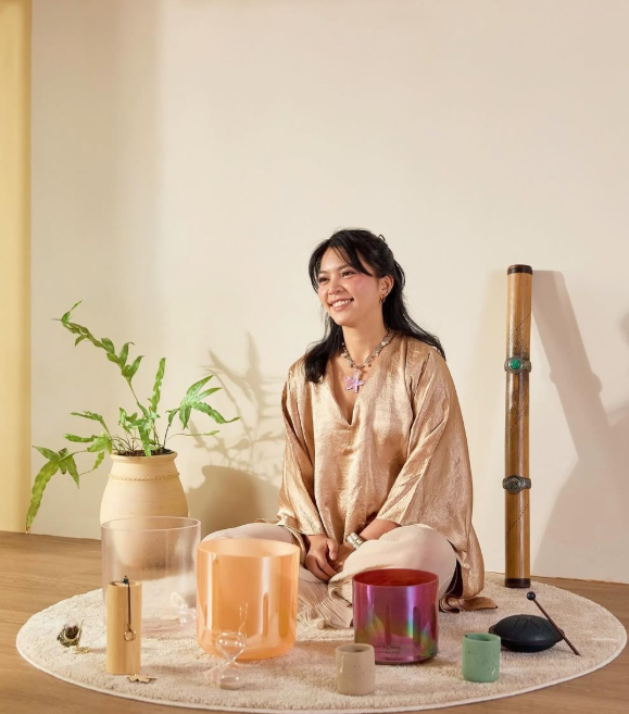 Patcharanan Decon (Beams), sound healing facilitator